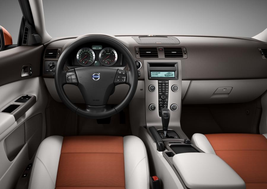  Volvo C30 2009 года  (фото 22 из 92)